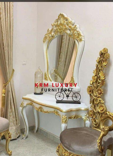 Royal console table and mirror